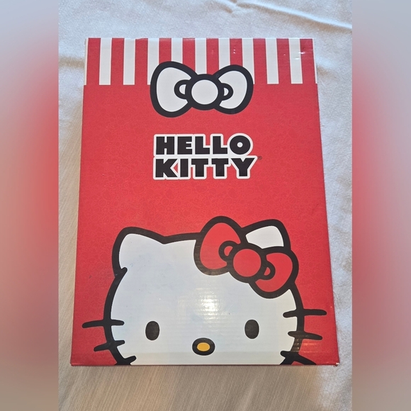 Hello Kitty Cream Hoodie with Pink Accents - Picture 6 of 6